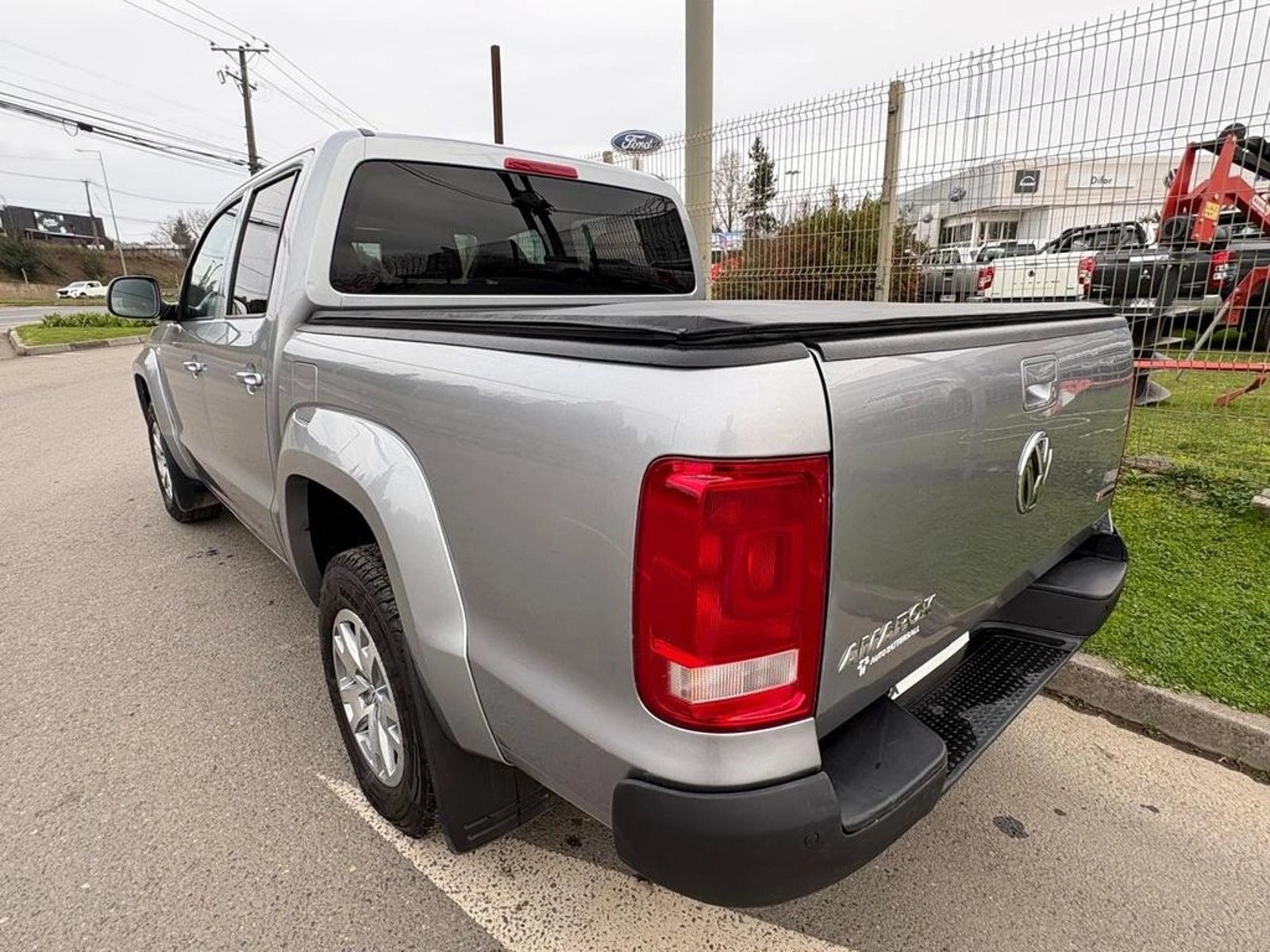Volkswagen AMAROK COMFORTLINE 4X4 AUT. 2022 - Imagen 7 de 13