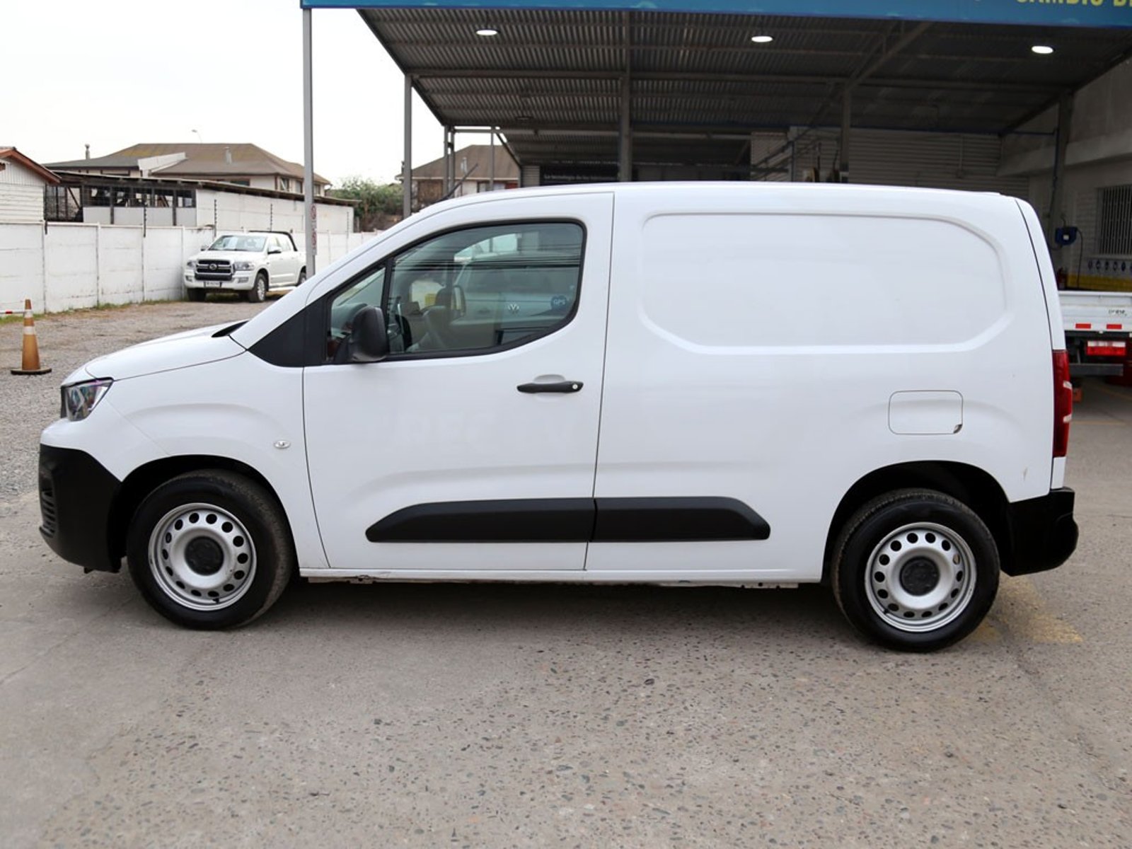 PEUGEOT PARTNER 1.5 L1 HDI DIESEL 100HP 4X2 MT 5P 2024 - Imagen 8 de 19