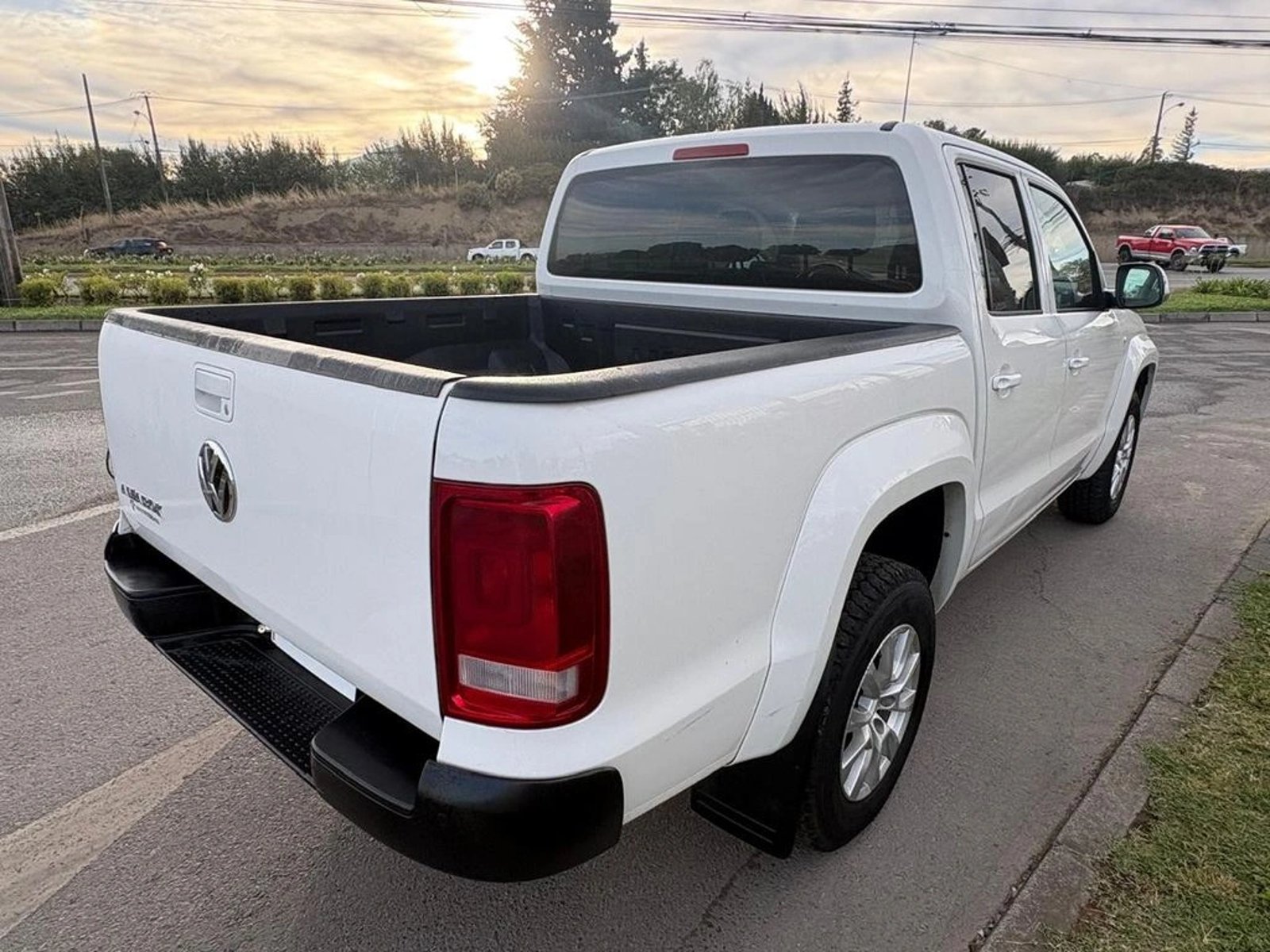 VOLKSWAGEN AMAROK COMFORTLINE 4X4 AUT. 2023 - Imagen 5 de 13