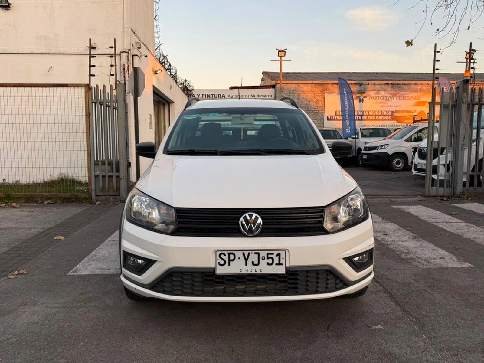 Volkswagen SAVEIRO 1.6 CAB EXT MT 2023 - Foto 2 de 14