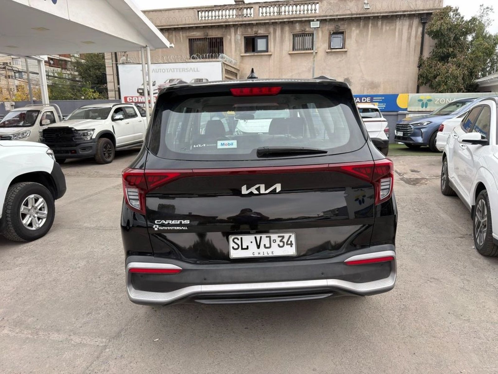 KIA CARENS EX 1.4 AT 7 PASAJEROS 2023 - Imagen 5 de 12