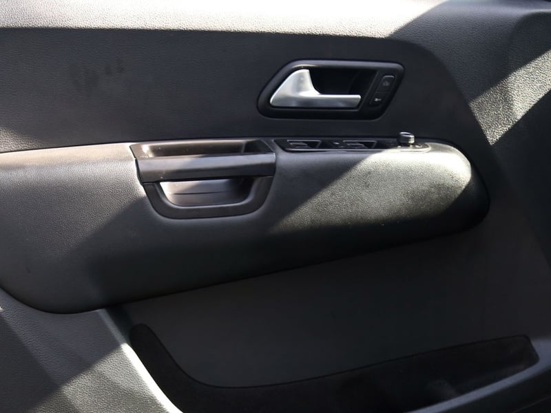 Volkswagen AMAROK 2.0 HIGHLINE DIESEL 4MOTION 2023 - Imagen 10 de 19
