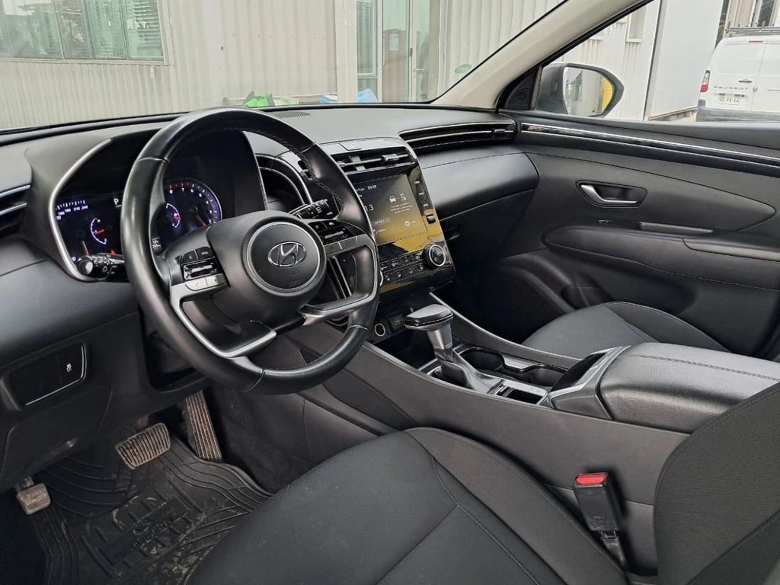 Hyundai TUCSON 2.0 4x2 AT 2024 - Imagen 15 de 20