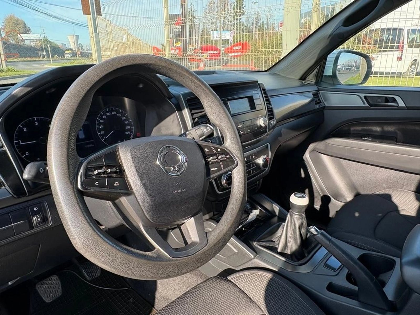 SSANGYONG GRAND MUSSO 2.2 MT 4X2 DIESEL 2022 - Imagen 8 de 13