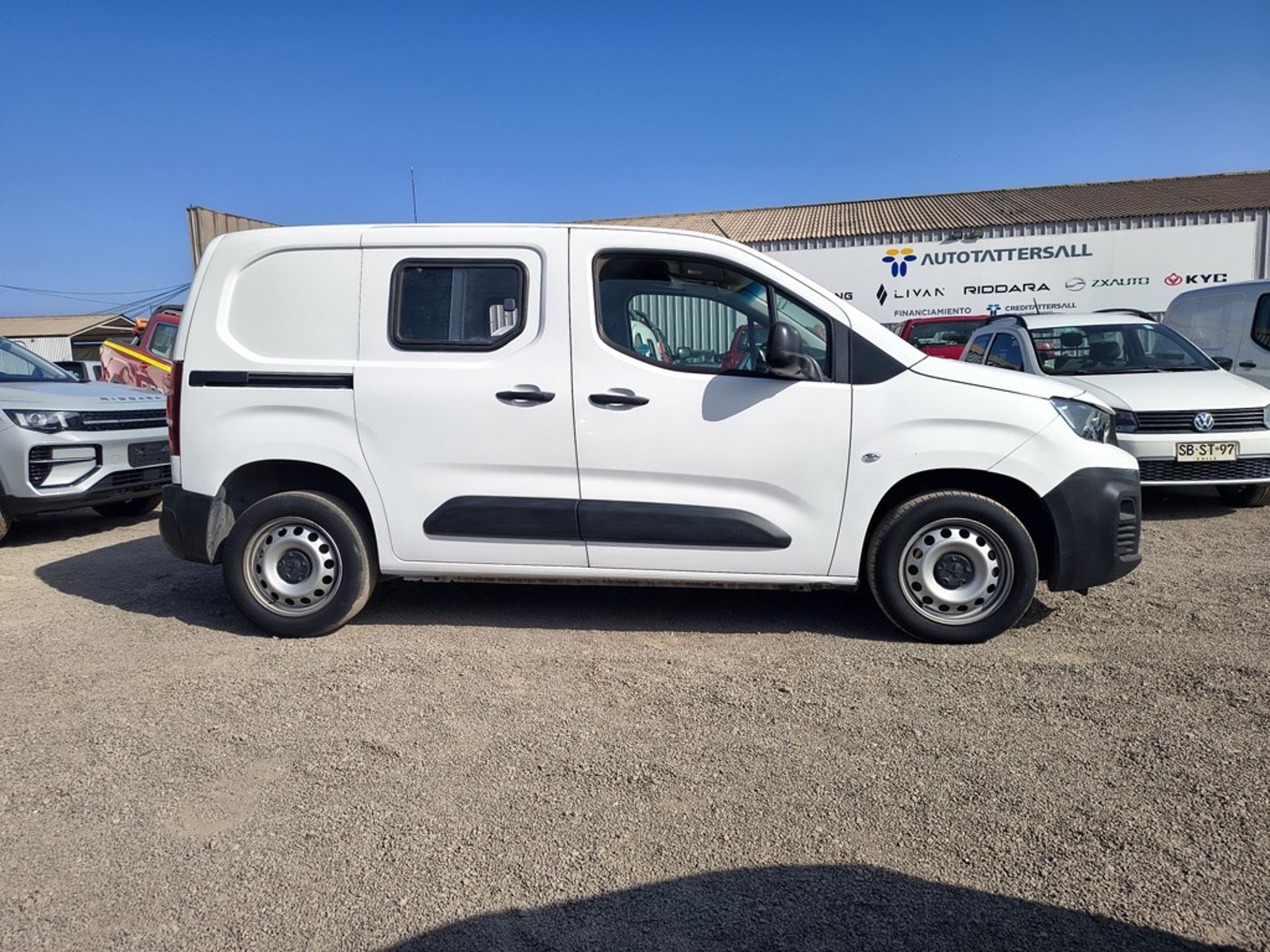 PEUGEOT PARTNER PARTNER L1 1.6 Diesel 4x2 T/M 2022 - Imagen 4 de 15