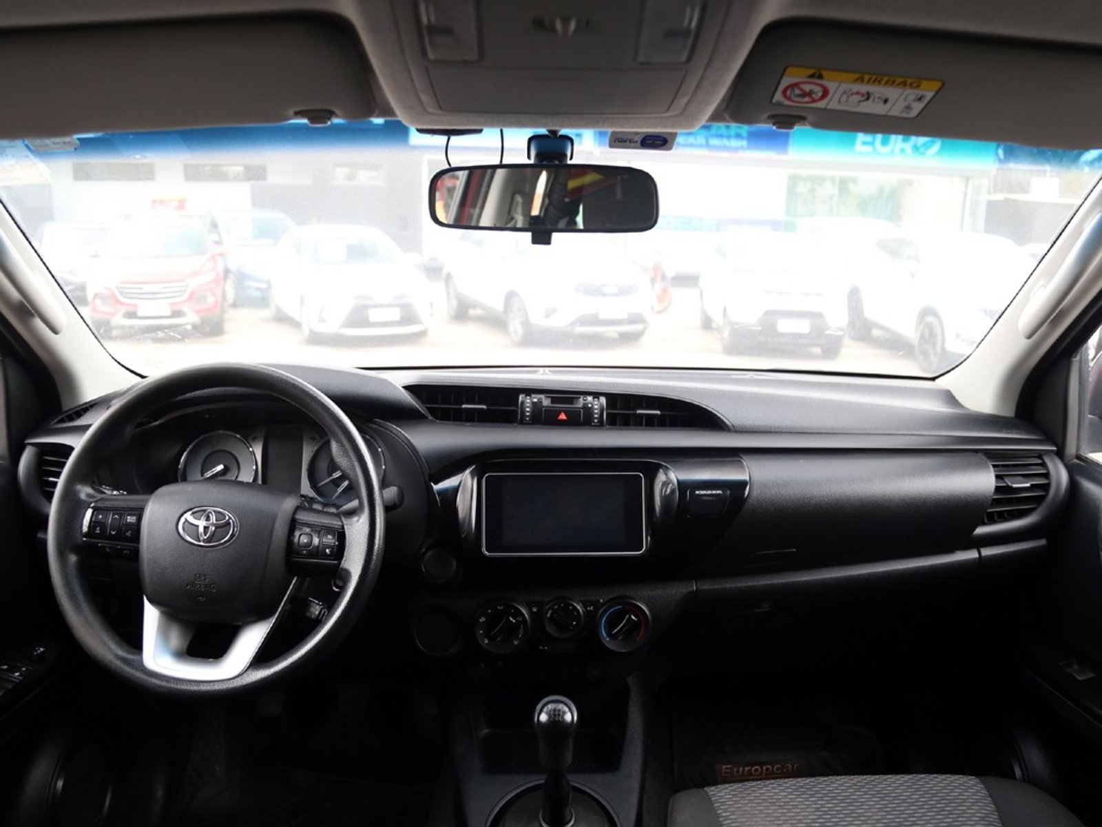 TOYOTA HILUX DX 2.4 4x2 MT 2022 - Imagen 16 de 20