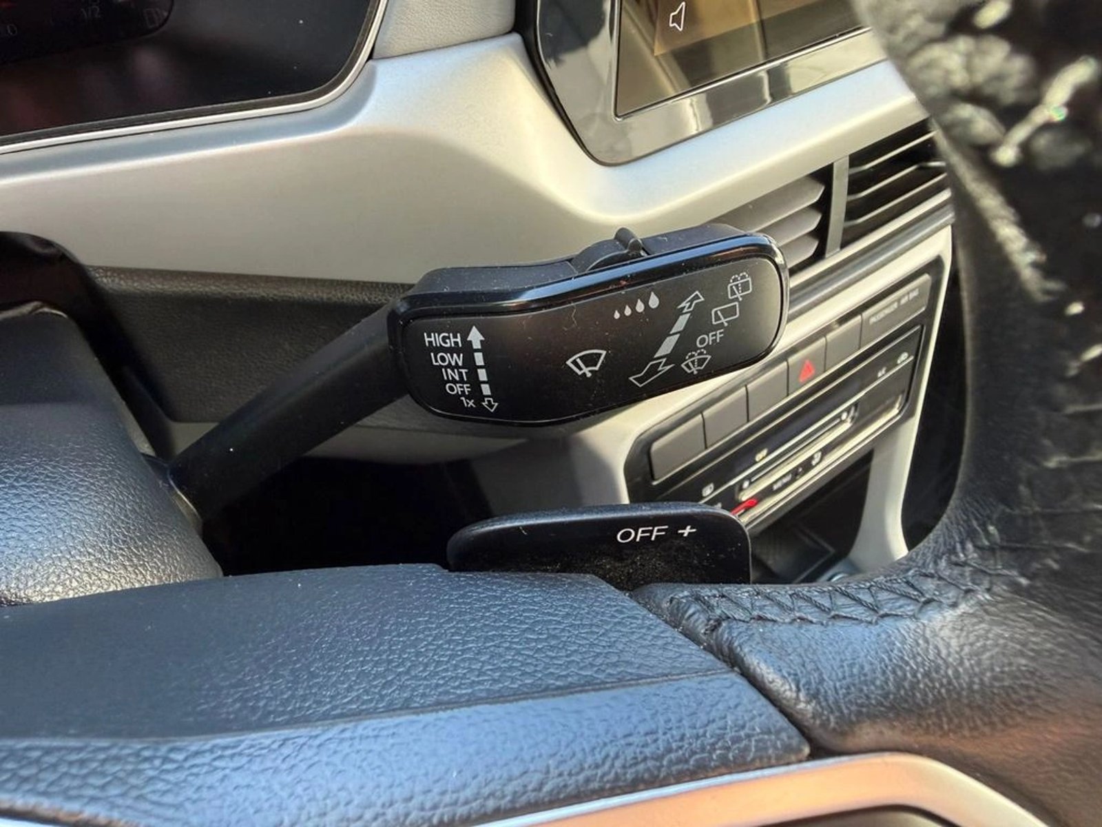 VOLKSWAGEN T-CROSS 1.0 TSI COMFORTLINE AT 2025 - Imagen 18 de 18