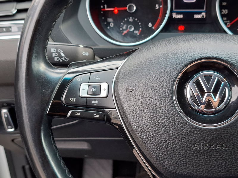 Volkswagen TIGUAN COMFORTLINE 4MOTION AT DIESEL 7 PASAJEROS 2020 - Imagen 11 de 20