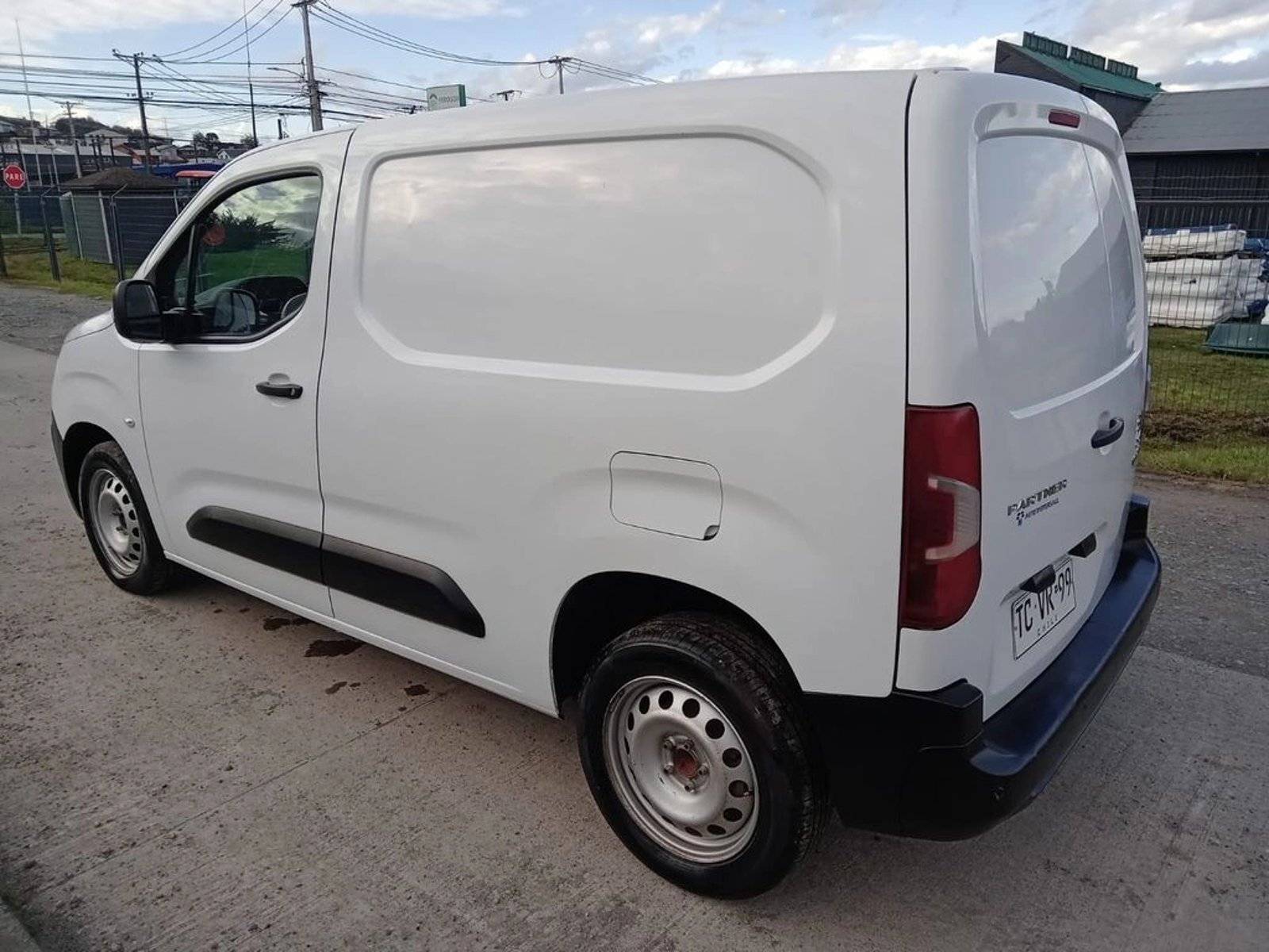 Peugeot PARTNER PARTNER 1.5 L1 2024 - Imagen 4 de 8