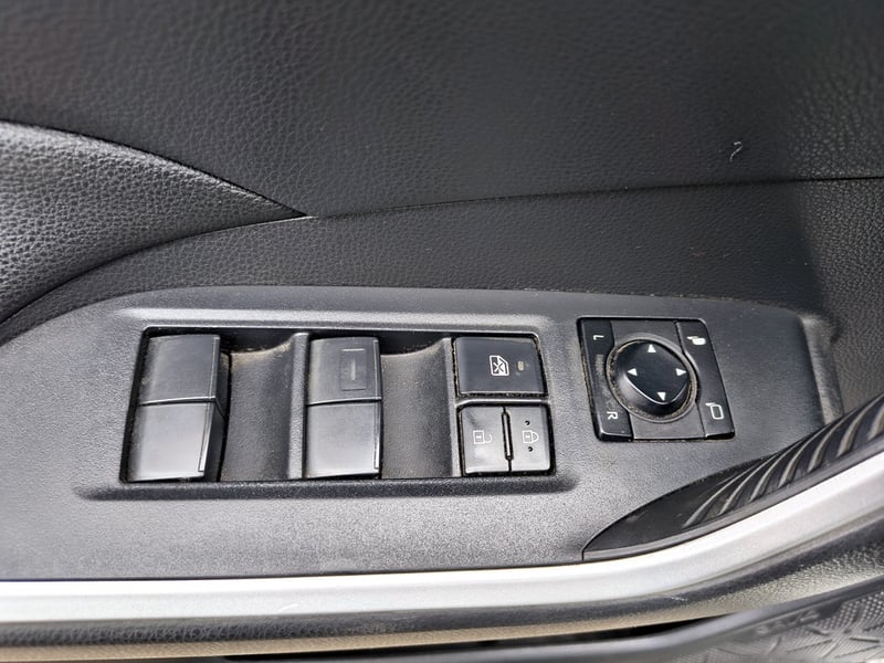 Toyota RAV4 RAV 4 2.5 Gasolina 4x4 T/A - BLINDADA 2022 - Imagen 8 de 20