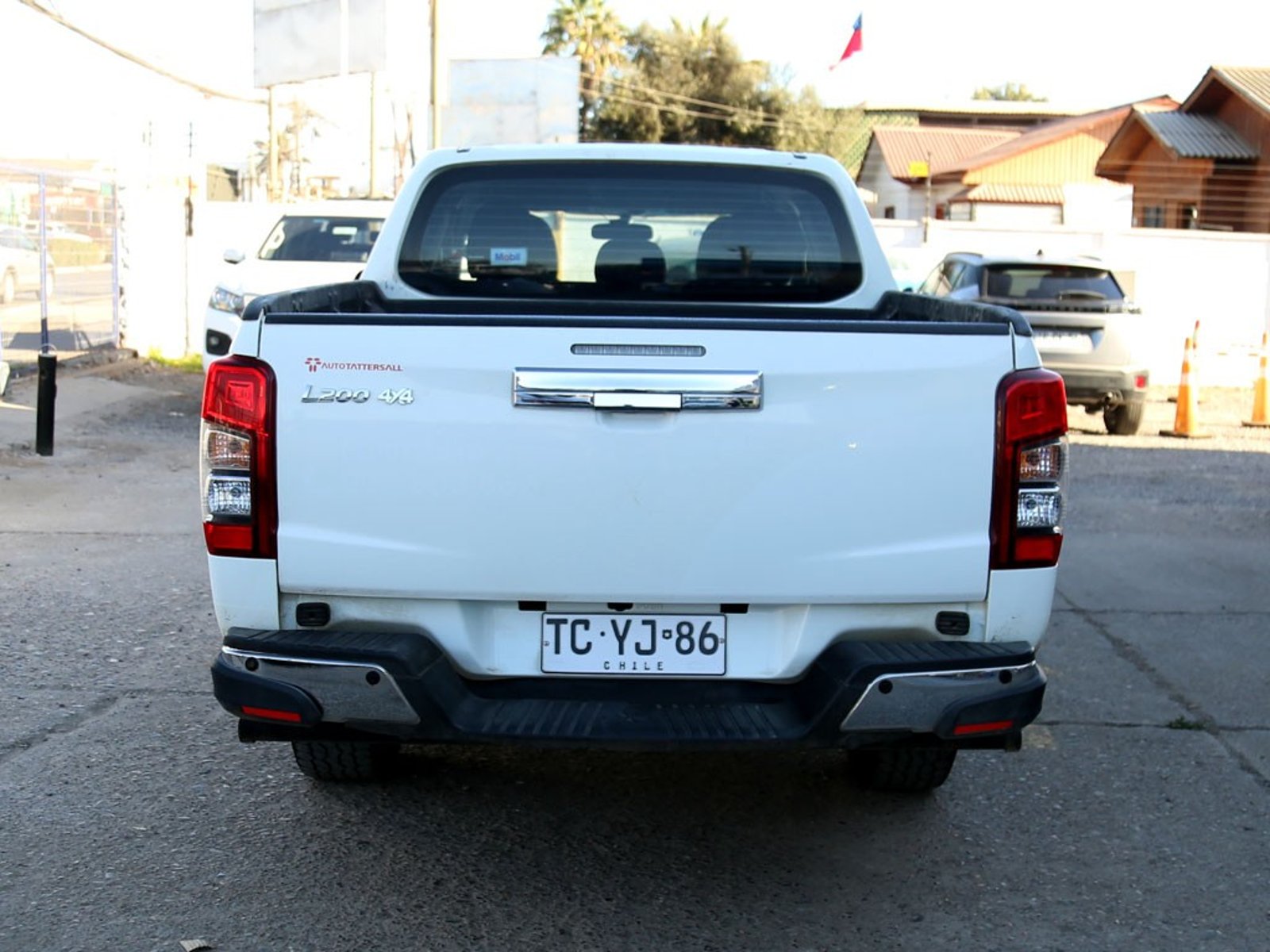 Mitsubishi L200 2.2T KATANA CRT 4X4 MT 2024 - Imagen 6 de 20