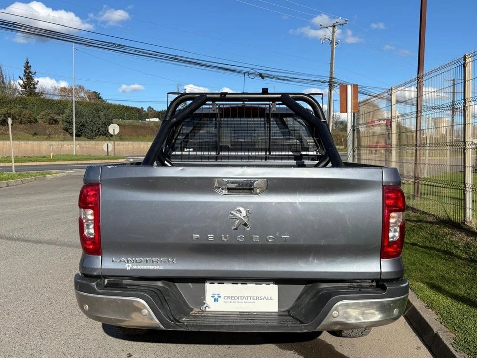 Peugeot LANDTREK 1.9 4X4 MT 2023 - Imagen 7 de 12