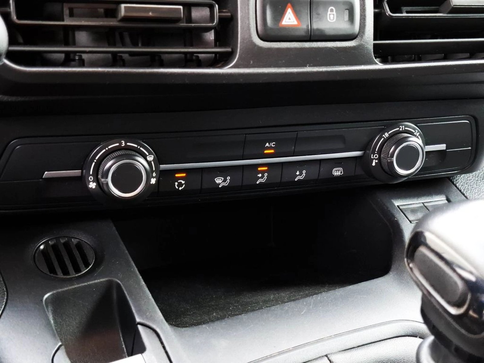 PEUGEOT PARTNER L1 1.5 HDI 2024 - Imagen 15 de 17