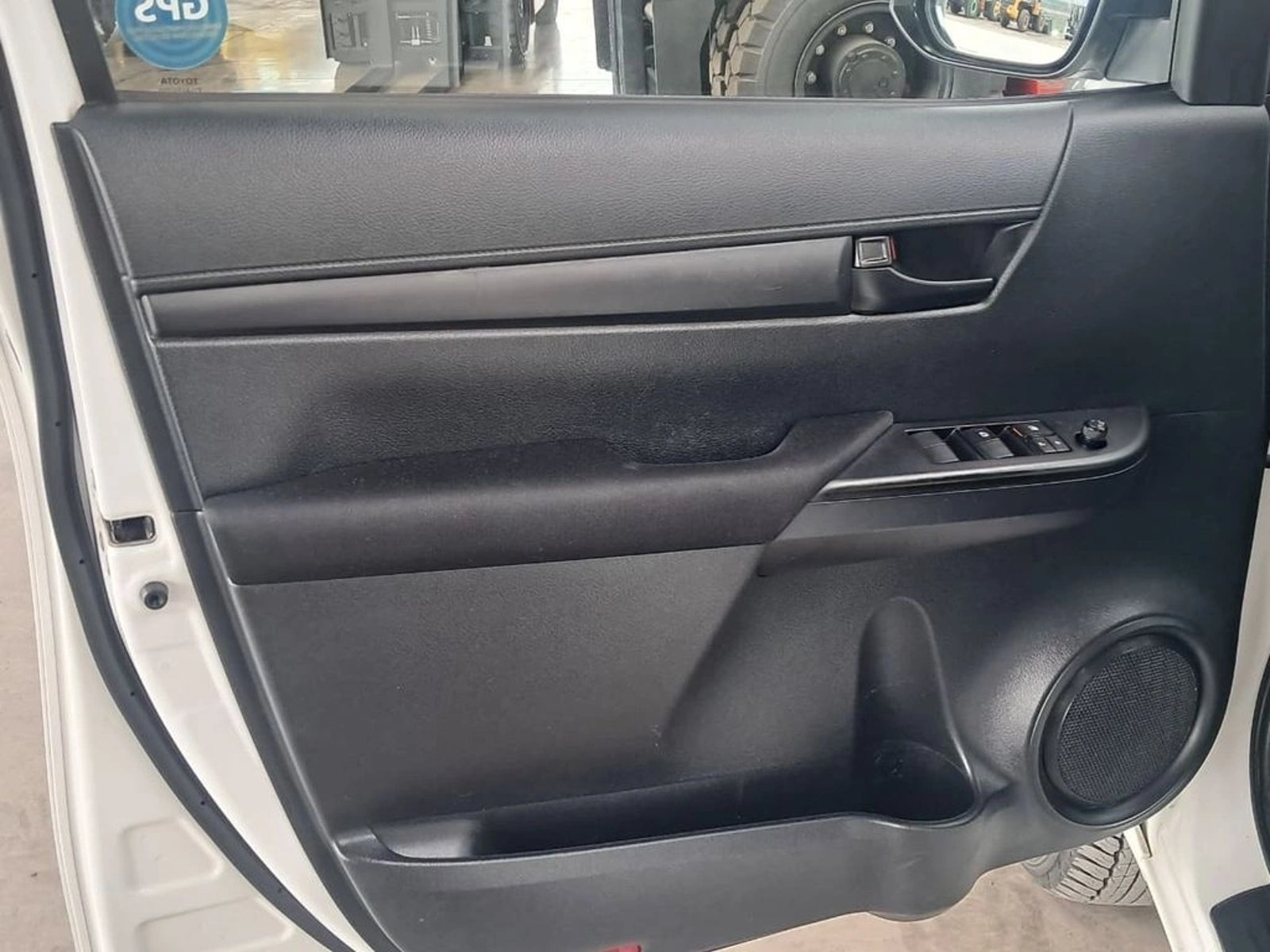 Toyota HILUX 2.4 DX 4X2 MT 2021 - Imagen 16 de 20