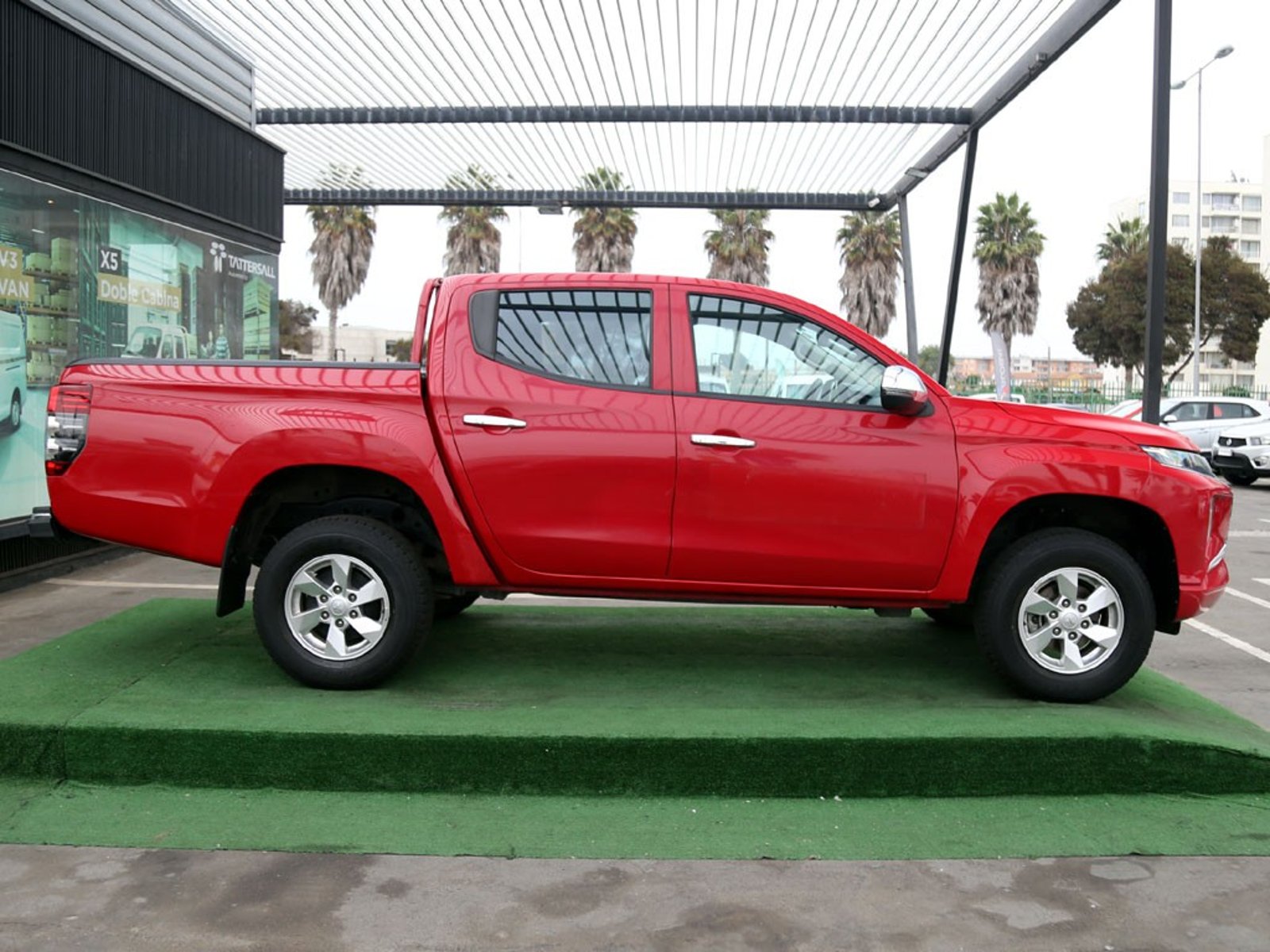 Mitsubishi L200 L200 KATANA 4X2 DIESEL 2023 - Foto 4 de 19