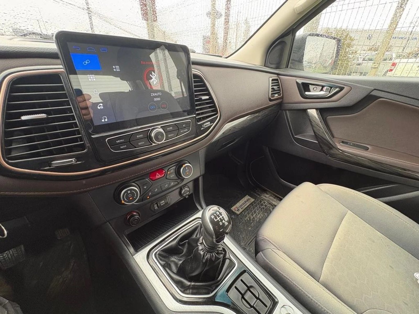 ZX Auto TERRALORD 2.5 4X2 MT 2022 - Imagen 9 de 12