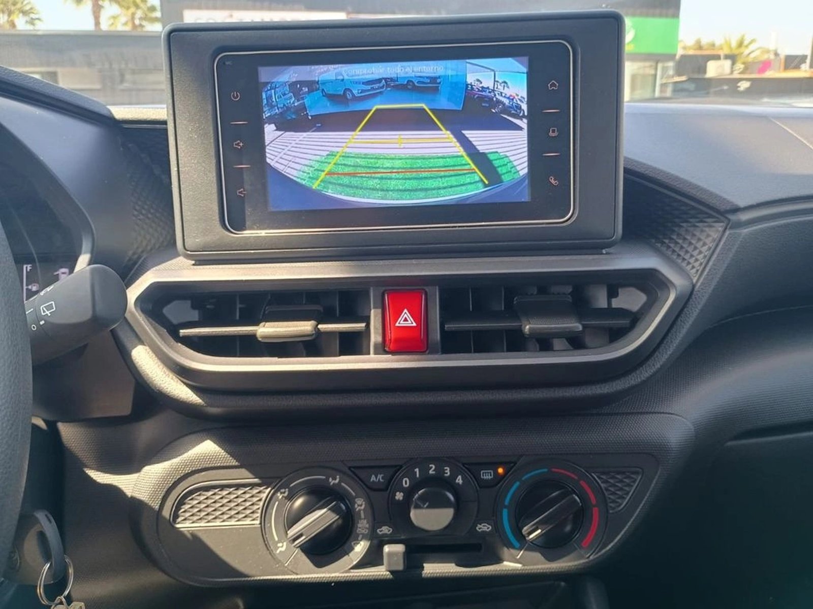 TOYOTA RAIZE 1.2 E CVT MT 2025 - Imagen 9 de 12