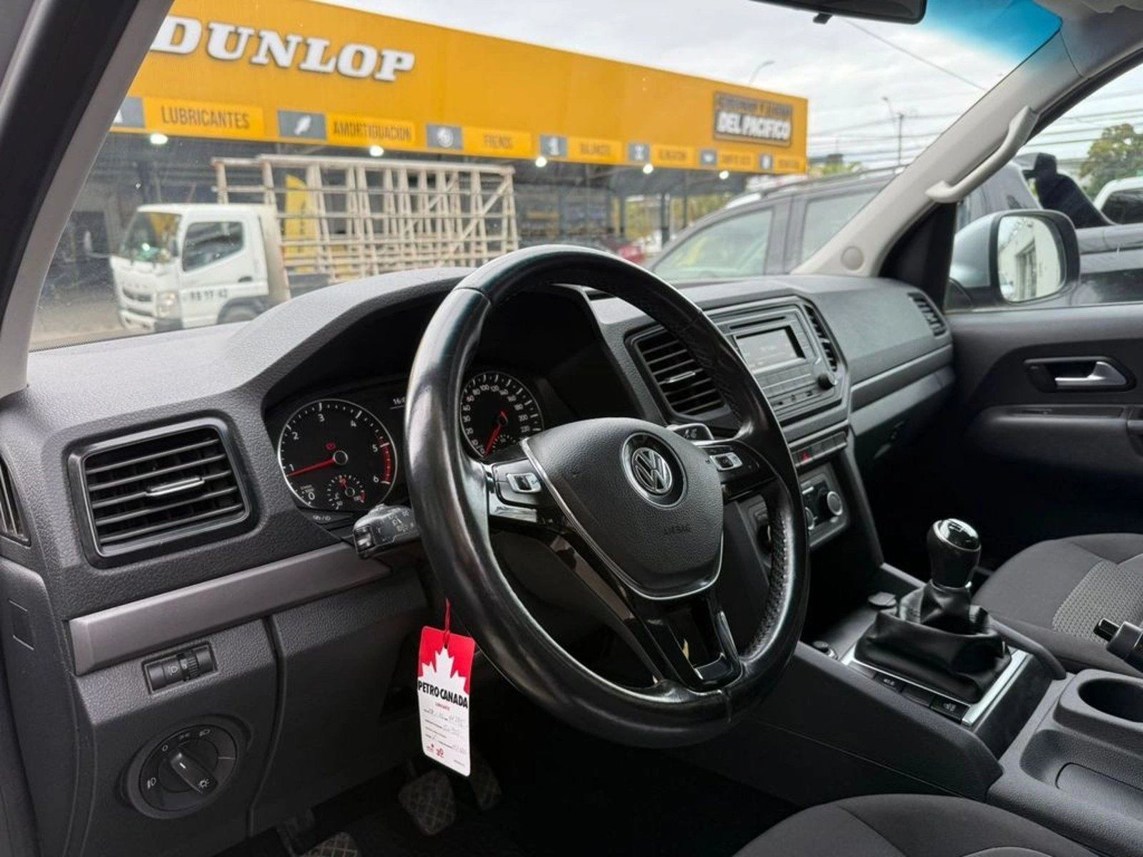 VOLKSWAGEN AMAROK 2.0 TRENDLINE 4X2 MT 2023 - Imagen 12 de 12