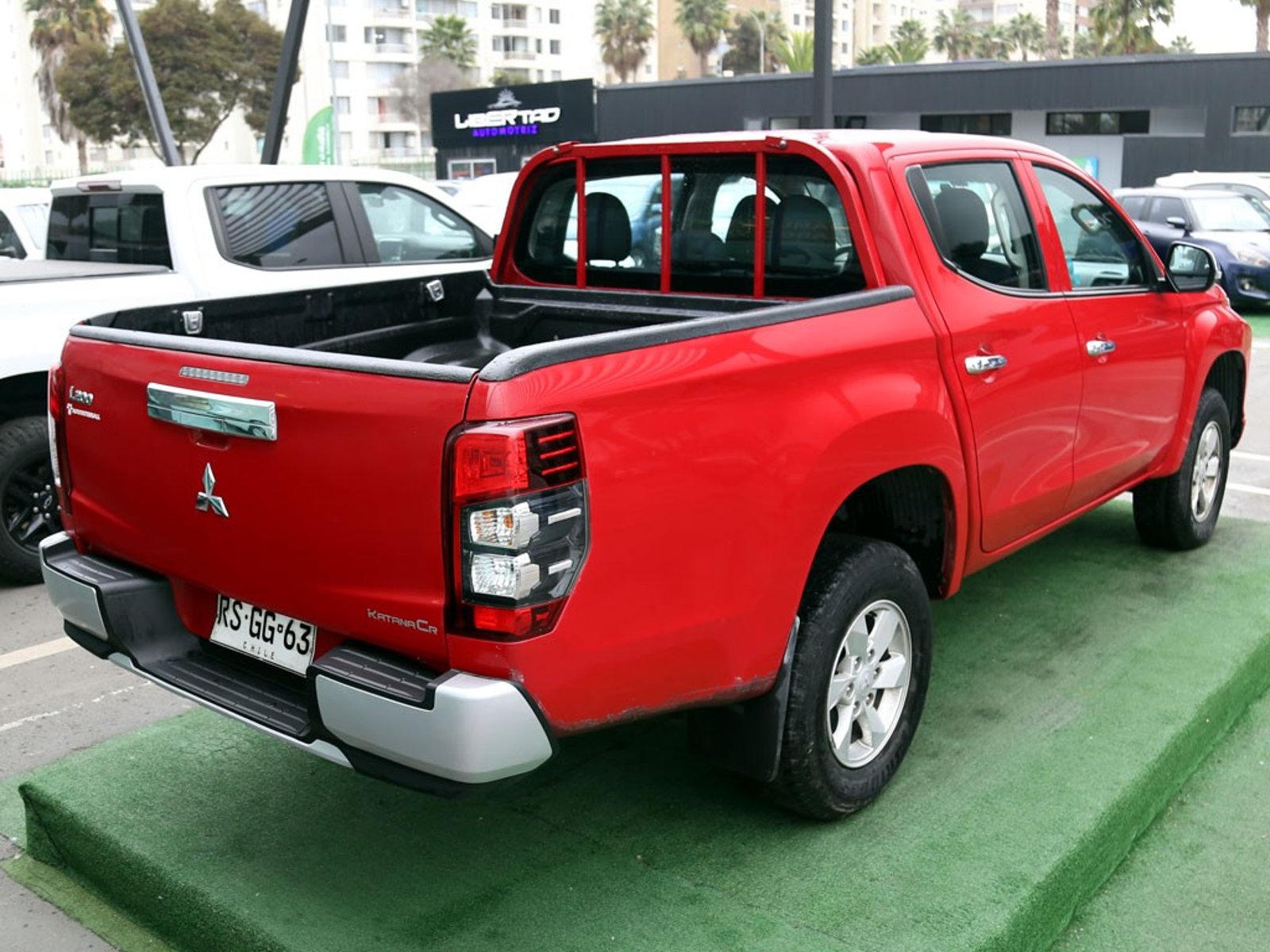 Mitsubishi L200 2.4 TD WORK CR WF MT 4X2 DIESEL 2022 - Imagen 7 de 19