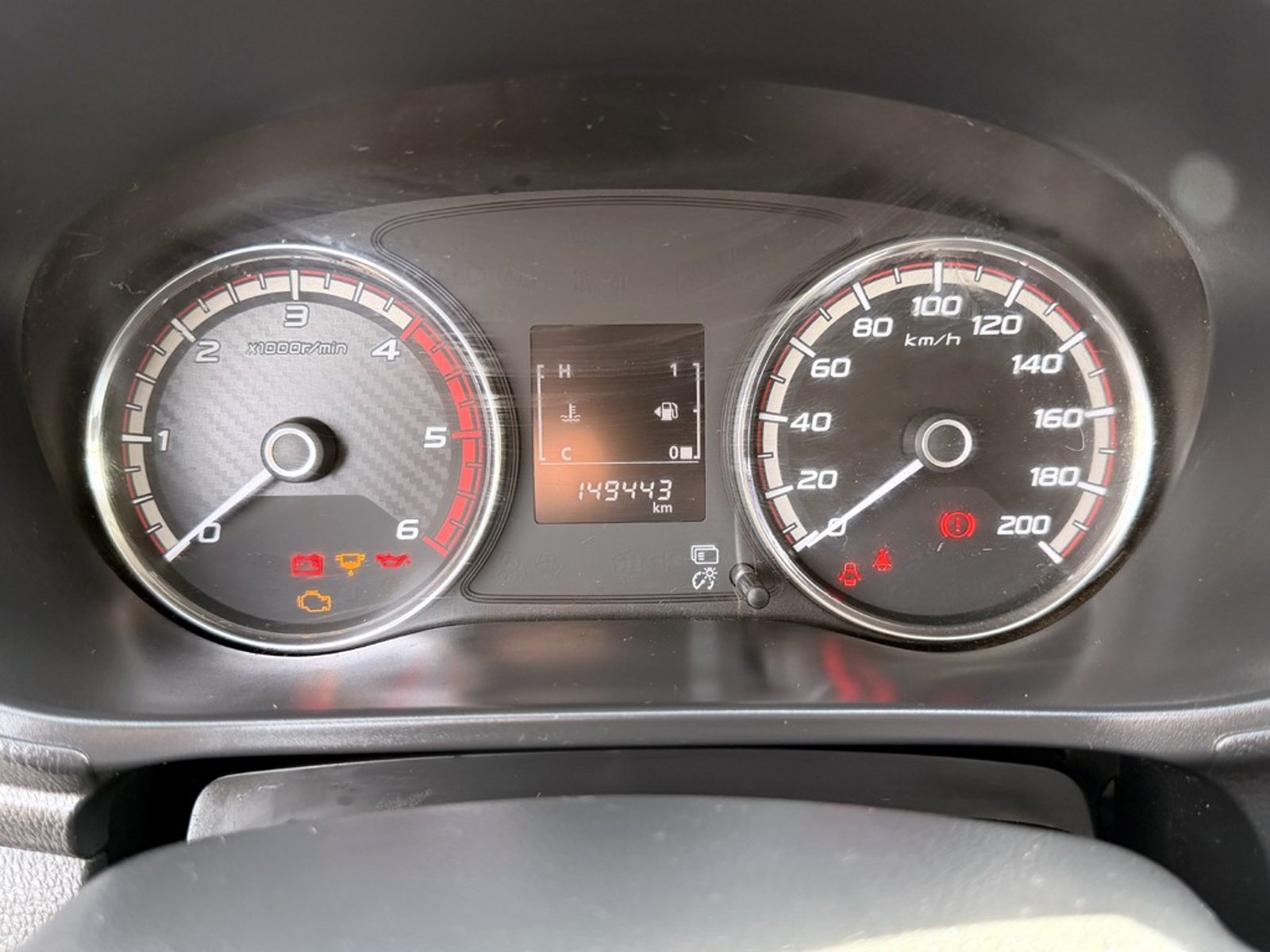 Mitsubishi L200 KATANA CRT 4X4 MT 2023 - Imagen 13 de 20