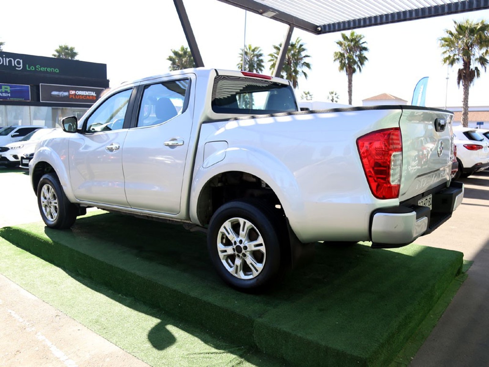 NISSAN NAVARA 2.3 AT 4X4 DIESEL 2022 - Imagen 9 de 20