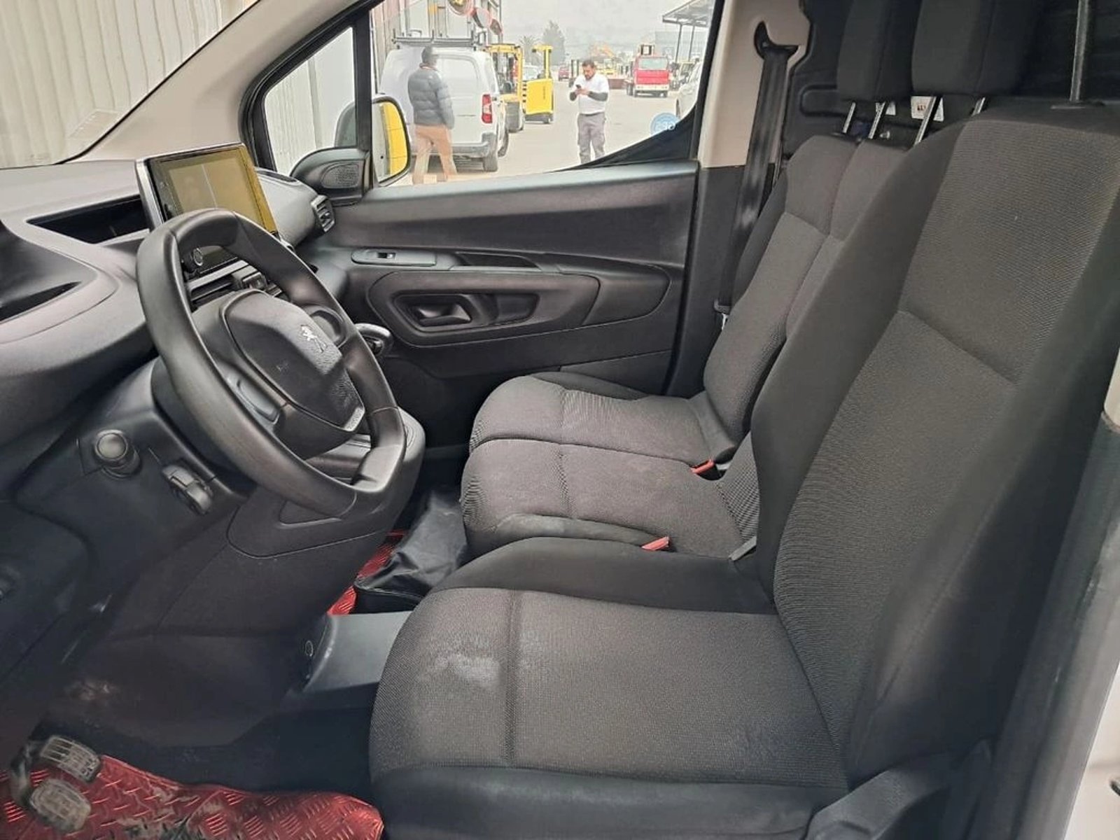 PEUGEOT PARTNER 1.5 L1 HDI 2024 - Imagen 11 de 15