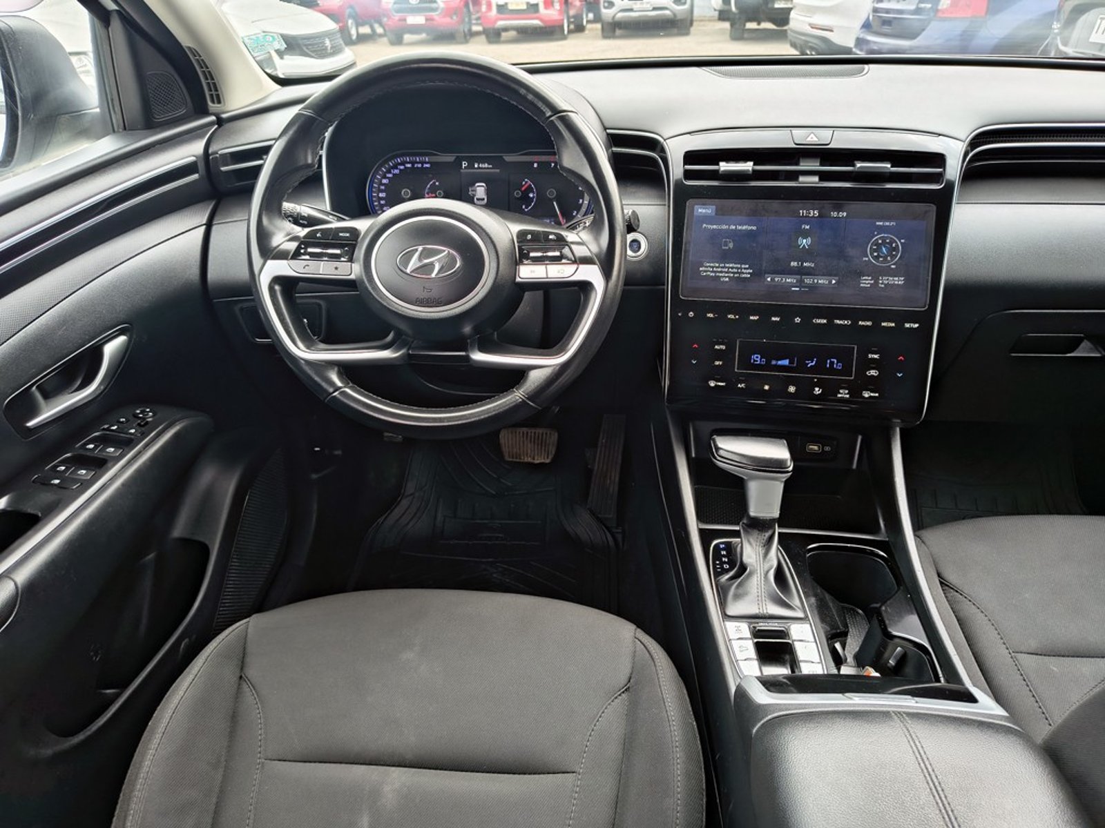 Hyundai TUCSON 2.0 Gasolina 4x4 T/A 2024 - Imagen 11 de 20