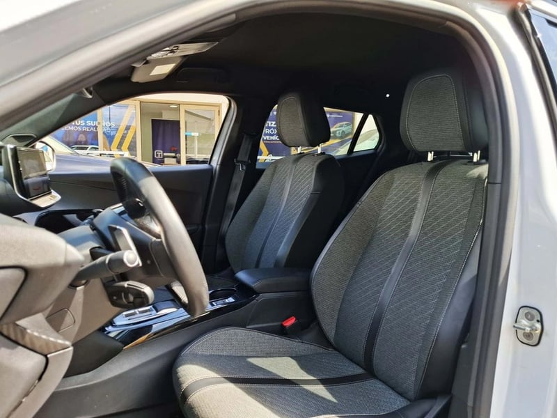 Peugeot 2008 1.5 BlueHDI  Auto Allure 2025 - Imagen 15 de 20
