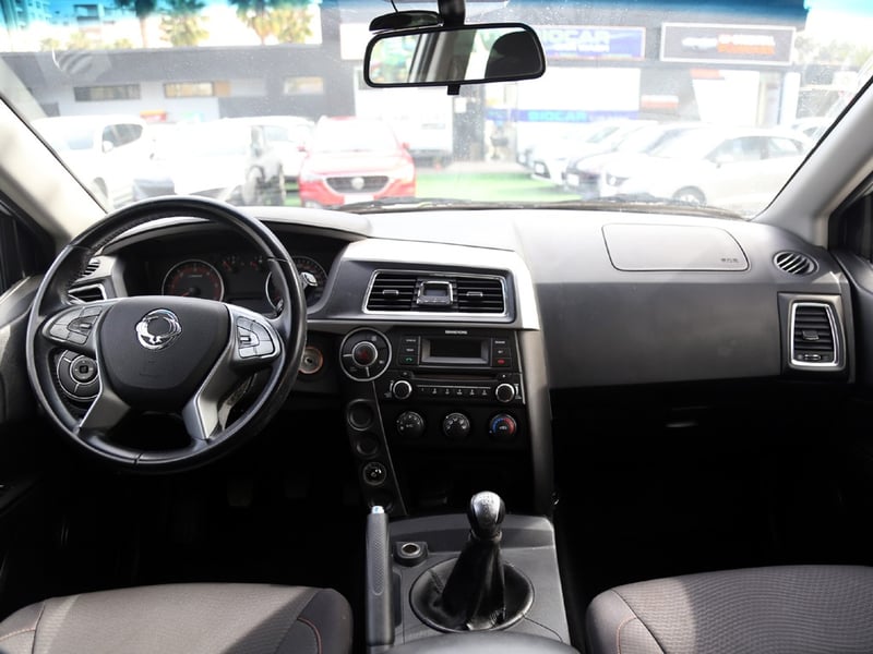 SsangYong ACTYON SPORTS 2.2 4X2 MT 2020 - Imagen 15 de 20