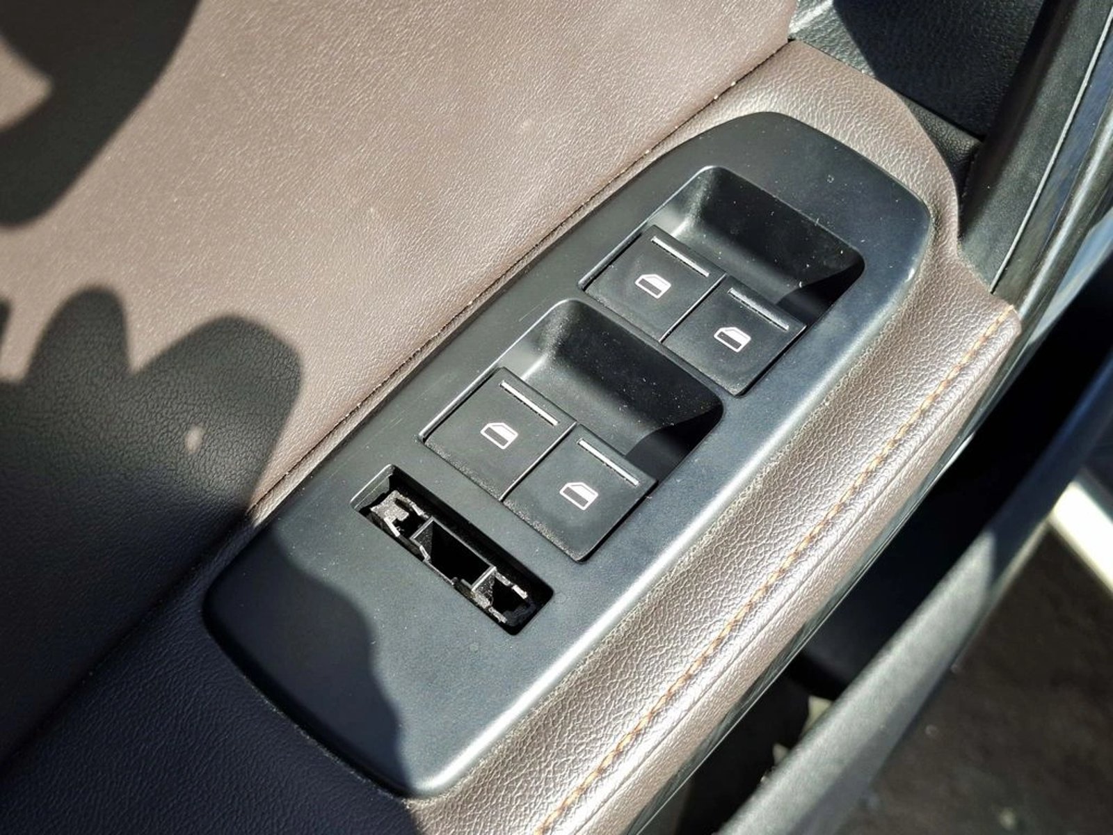 ZX Auto TERRALORD 2.5 DLX MT 4X2 2022 - Imagen 12 de 20