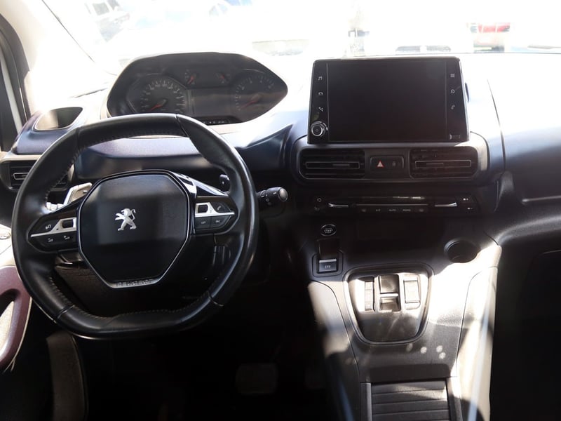 Peugeot RIFTER 1.5 ALLURE DIESEL AUITOMATICA 2024 - Imagen 15 de 20