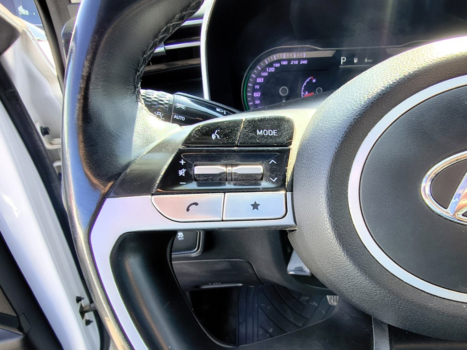 HYUNDAI TUCSON 2.0 Gasolina 4x4 T/A 2024 - Imagen 11 de 20