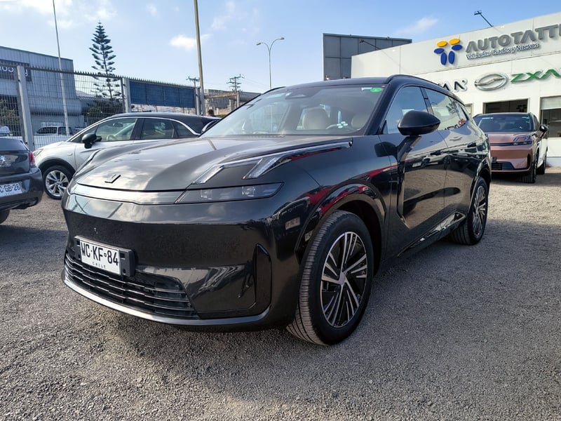 Lynk & Co 08 1.5 Hibrido 4x2 T/A HALO 2027