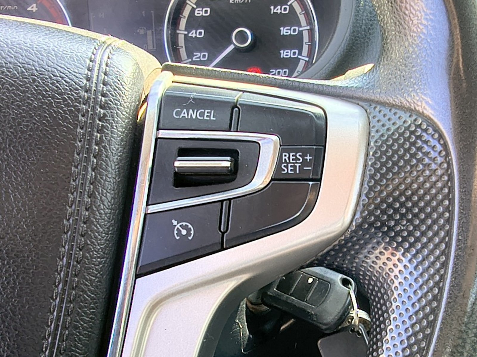 Mitsubishi L200 KATANA 2.4 Diesel 4x4 T/M 2022 - Imagen 14 de 20