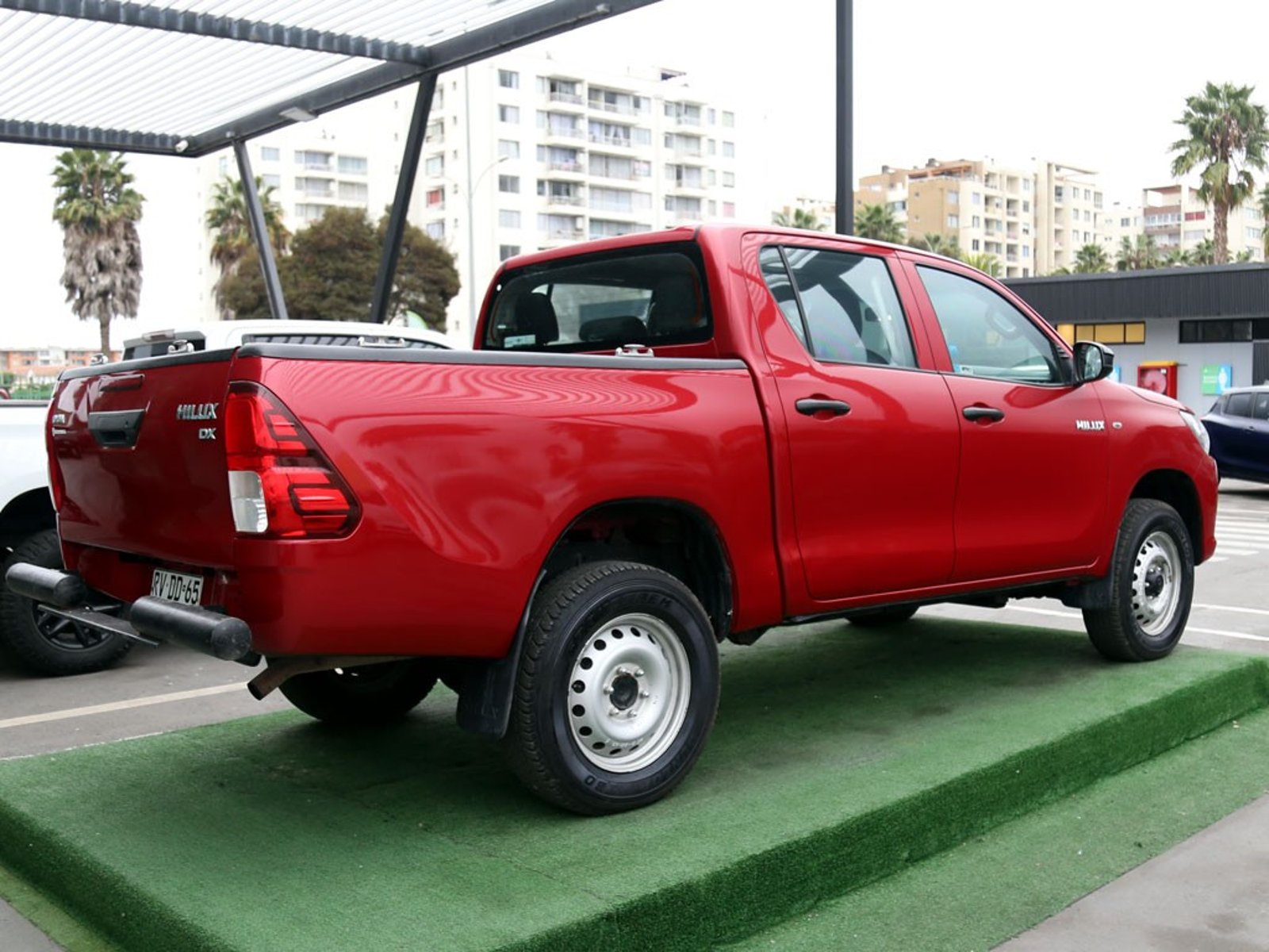 Toyota HILUX 2.4 4X4 MT 2022 - Imagen 5 de 19