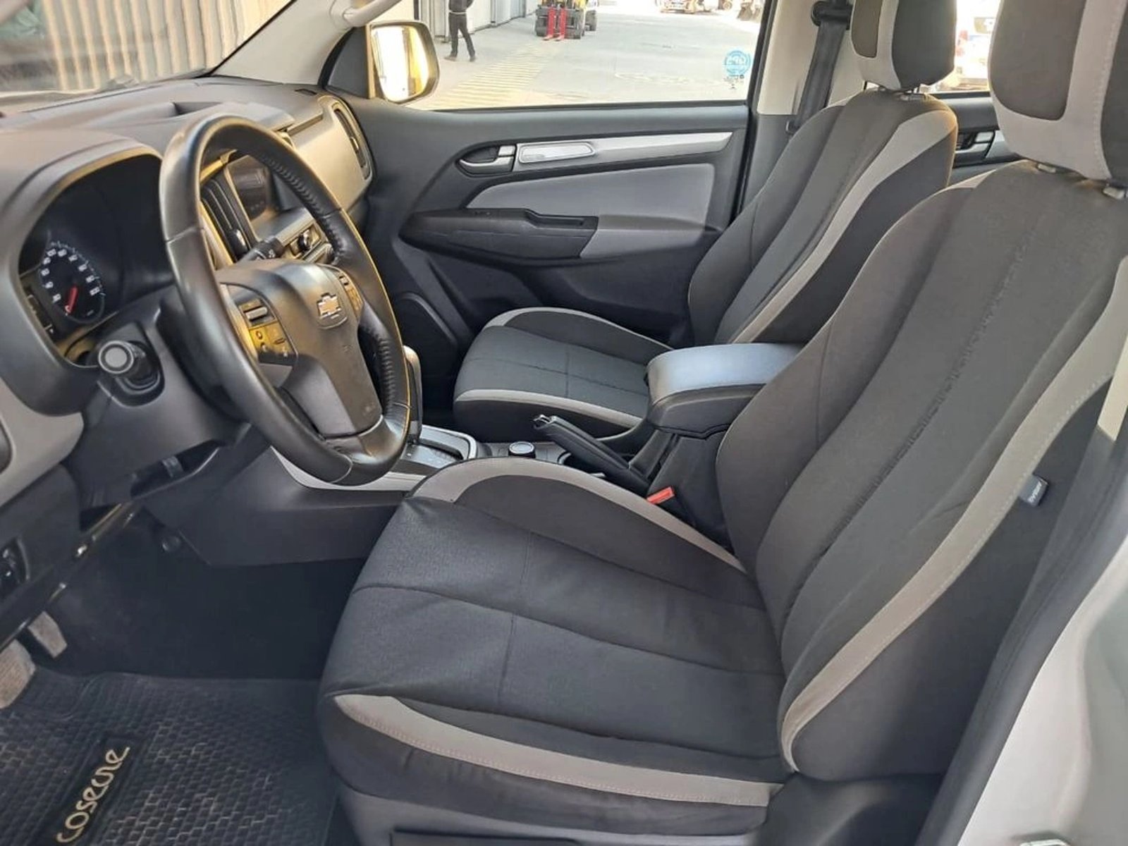 Chevrolet COLORADO 2.8 CTDI 4X4 LT AT 4P 2022 - Imagen 10 de 20