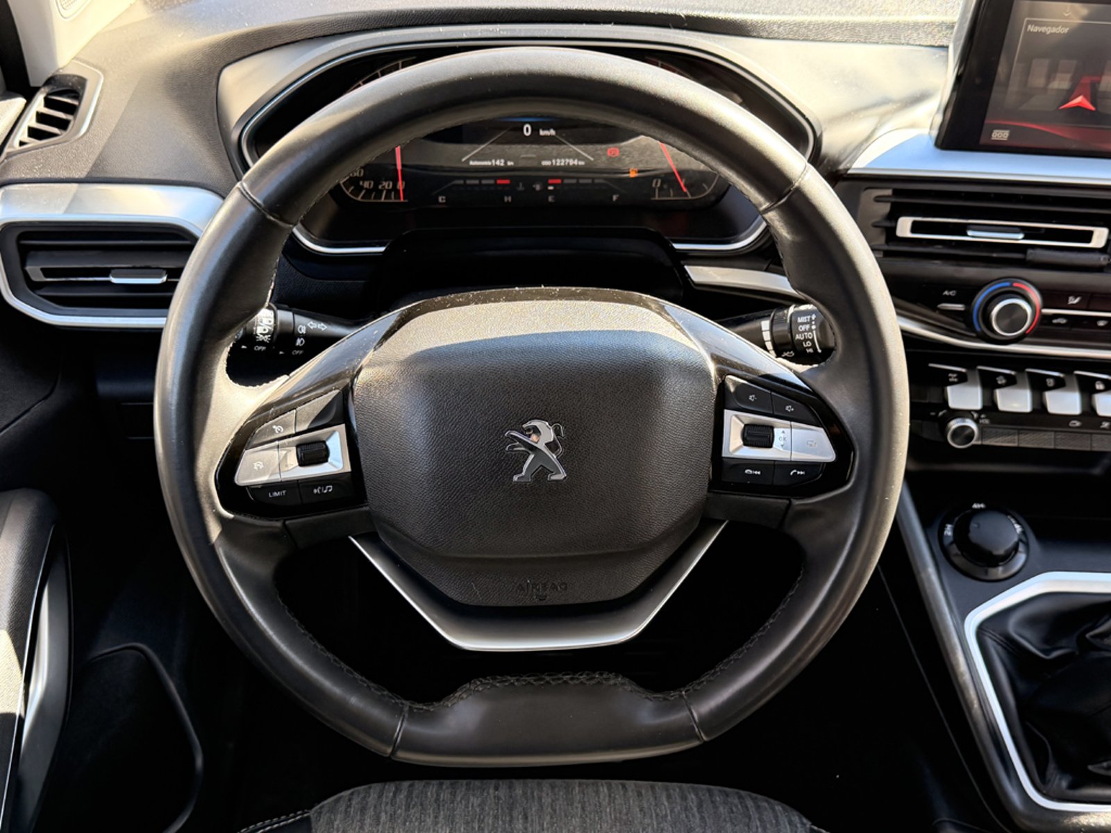 Peugeot LANDTREK ACTIVE 4x4 2023 - Imagen 13 de 20