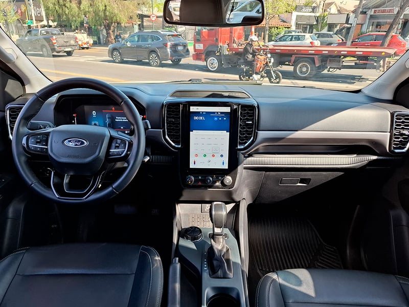 Ford RANGER 2.0 XLT 4X4 AT 2024 - Imagen 9 de 20