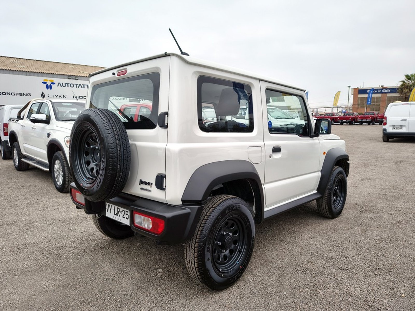 Suzuki JIMNY GL WINCHE MT 4X4 PRECIO+ IVA 2026 - Imagen 6 de 19