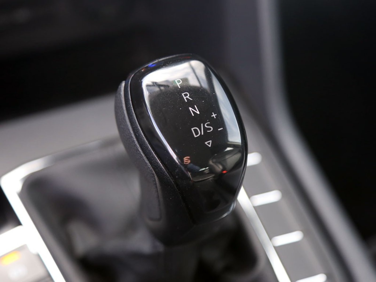 VOLKSWAGEN TAOS 1.4 TSI COMFORTLINE 4X2 AT 5P 2025 - Imagen 16 de 20