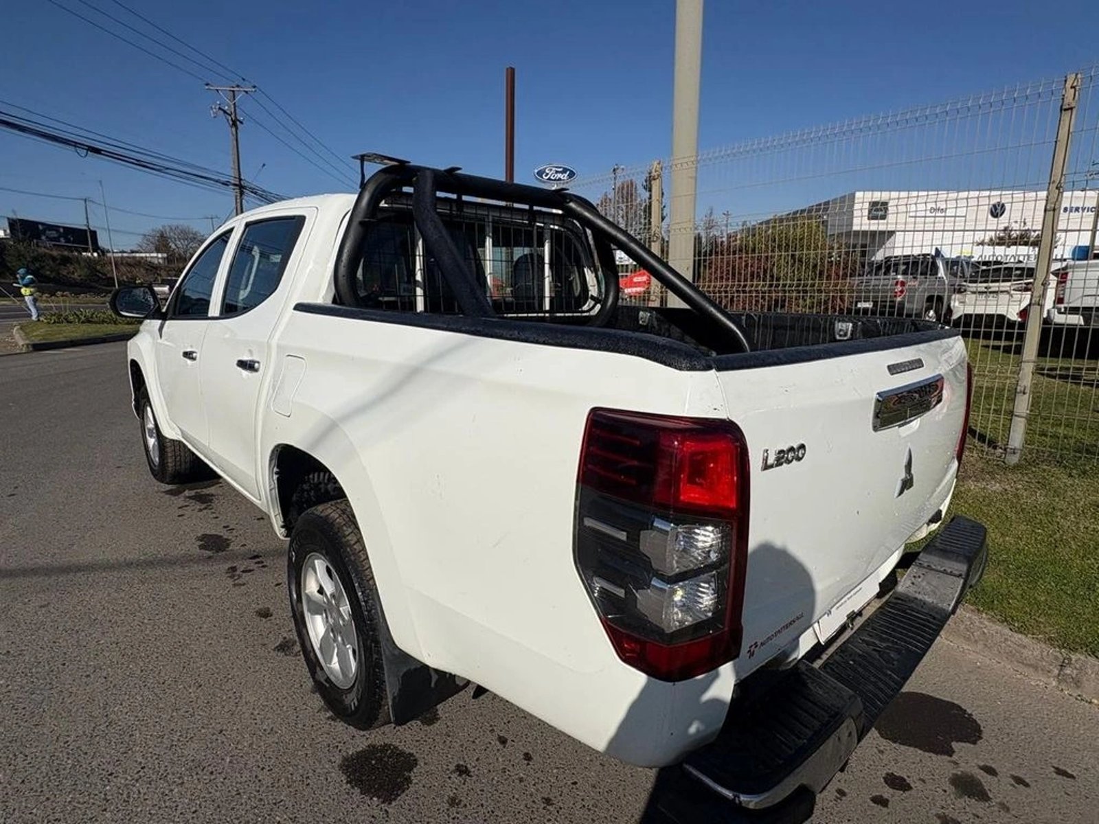 MITSUBISHI L200 KATANA CR 4X2 2023 - Imagen 6 de 12