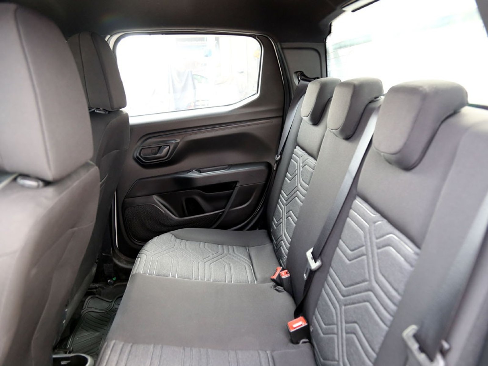 RAM 700 1.3 BIGHORNE SLT CD MT 2024 - Imagen 18 de 20