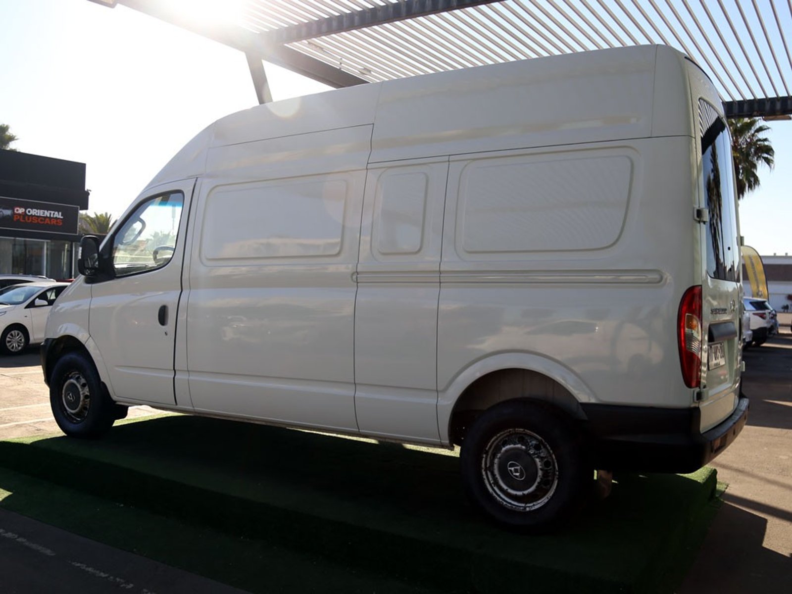 MAXUS V80 2.5 4X2 CARGO VAN MT 5P 2016 - Imagen 6 de 16