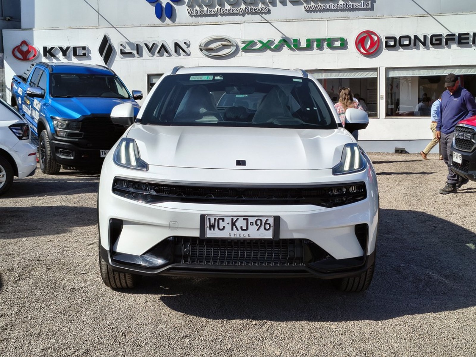Lynk & Co 06 1.5 Gasolina 4x2 T/A PRO 2027 - Foto 2 de 20