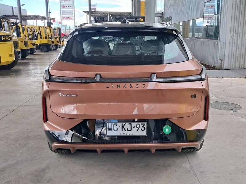 Lynk & Co 08 HALO 08 PHEV 1.5 AUT 4X2 2027 - Imagen 6 de 20