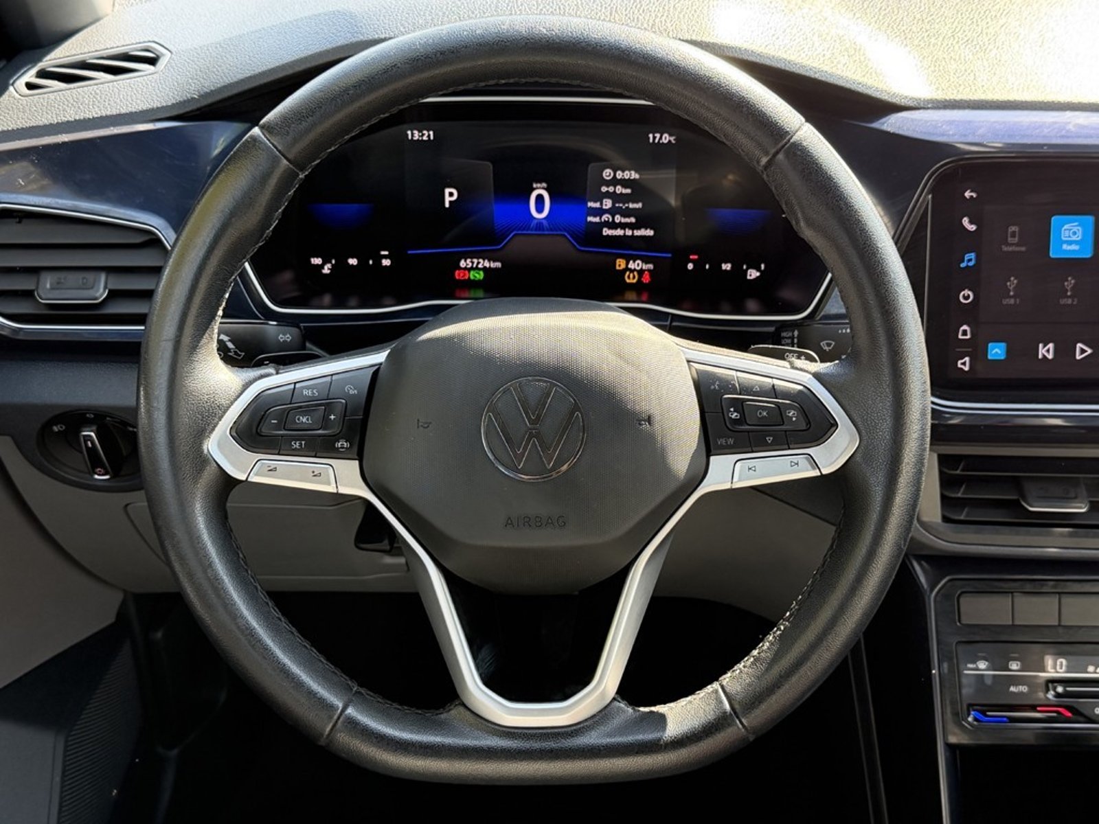 Volkswagen T-CROSS 1.0 TSI COMFORTLINE AT 2024 - Imagen 18 de 20