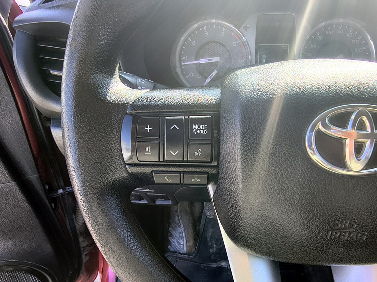 TOYOTA HILUX HILUX TSS 2.4 Diesel 4X2 T/M 2022 - Imagen 13 de 20