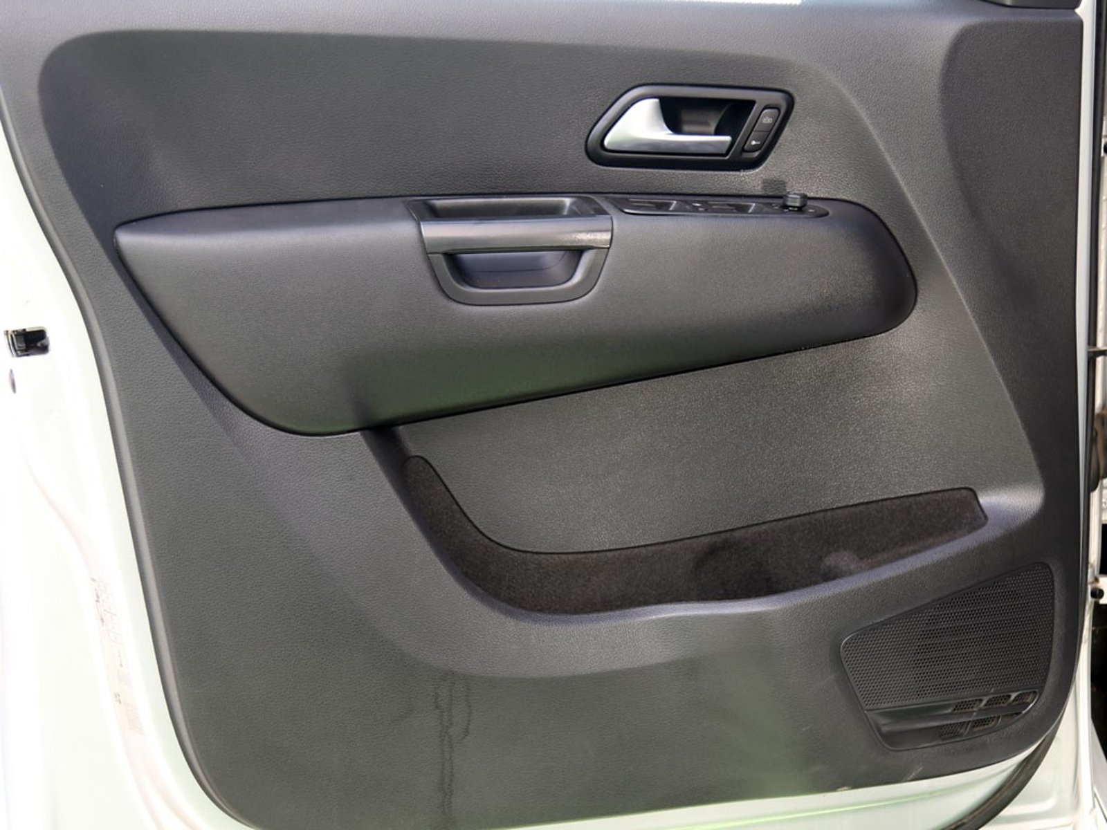 VOLKSWAGEN AMAROK COMFORTLINE AT 2.0 4X4 2021 - Imagen 10 de 20