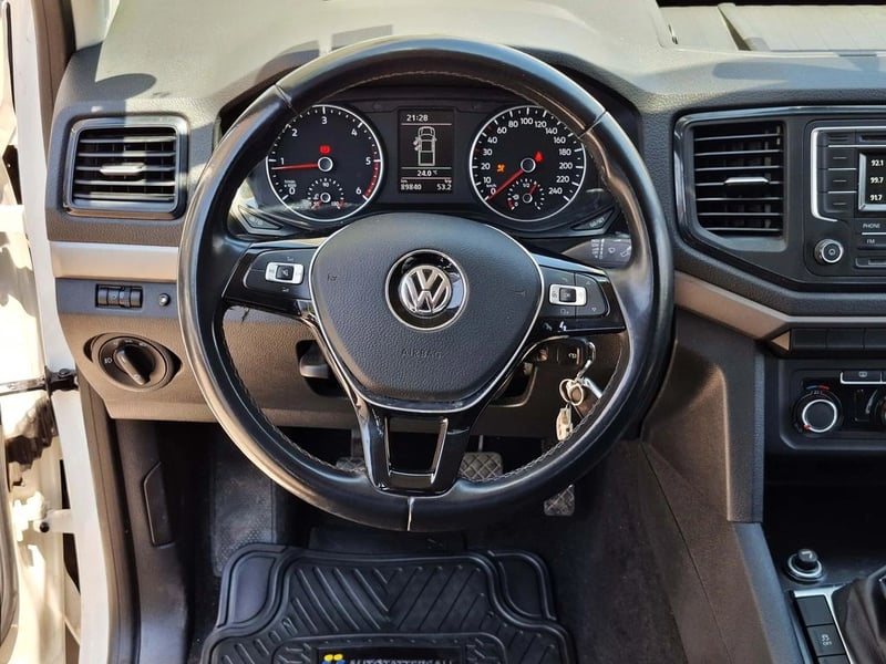 Volkswagen AMAROK TREDLINE 2.0 MT 4X2 2021 - Imagen 17 de 20