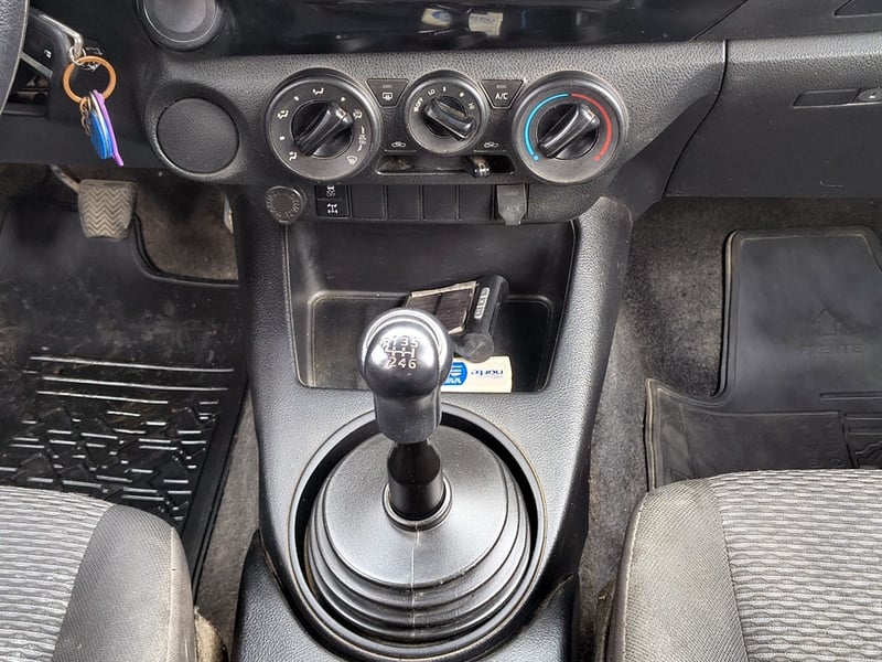 Toyota HILUX HILUX TSS 2.4 Diesel 4X2 T/M 2022 - Imagen 17 de 20